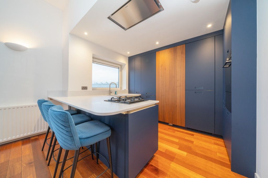 Additional image 6 of 3 bed penthouse to rentDunlop Street, City Centre G1