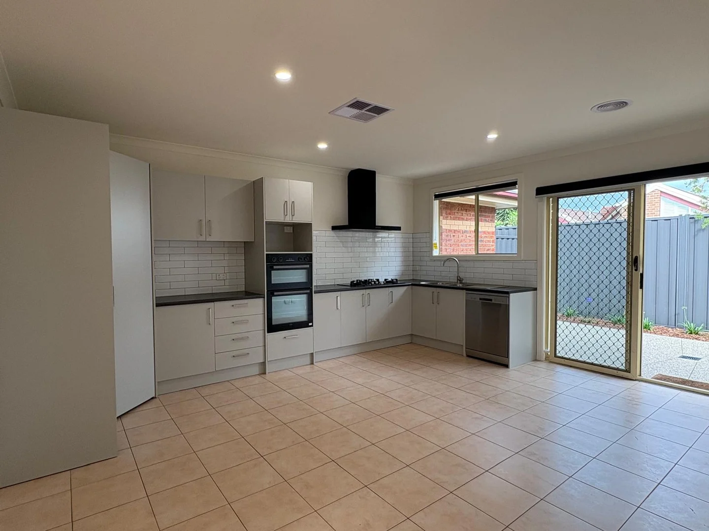 Additional image 2 of 5/89A Parer Road, Airport West VIC 3042