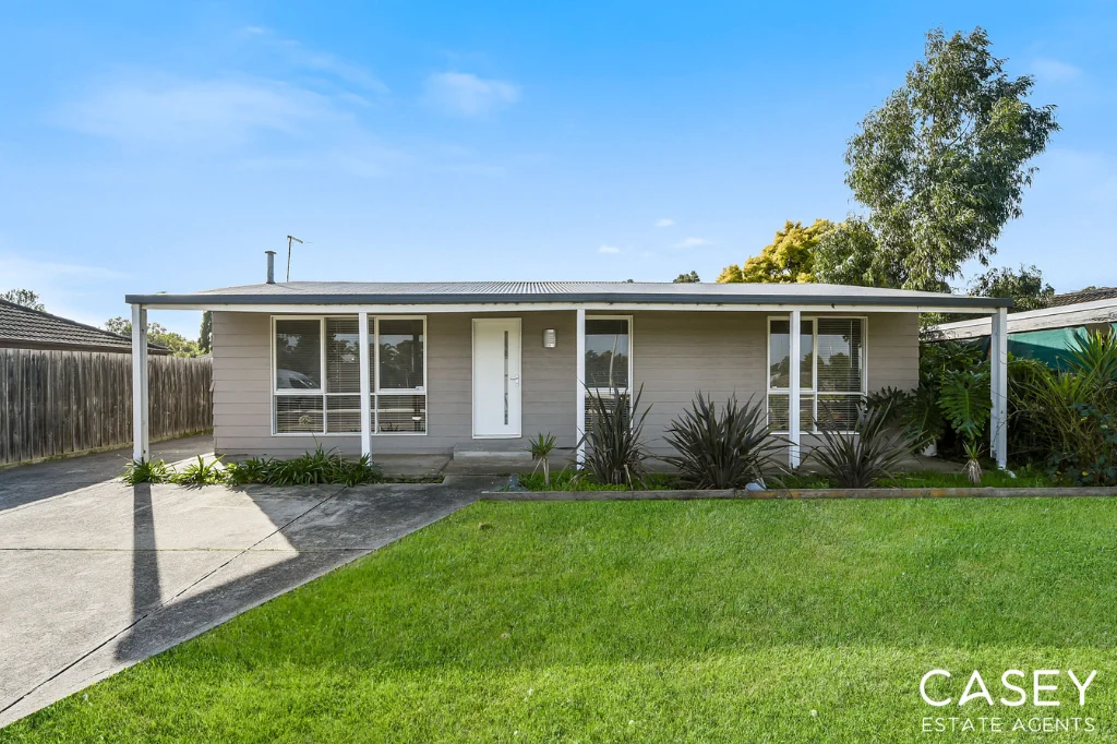 25 Thompsons Road, Cranbourne North VIC 3977