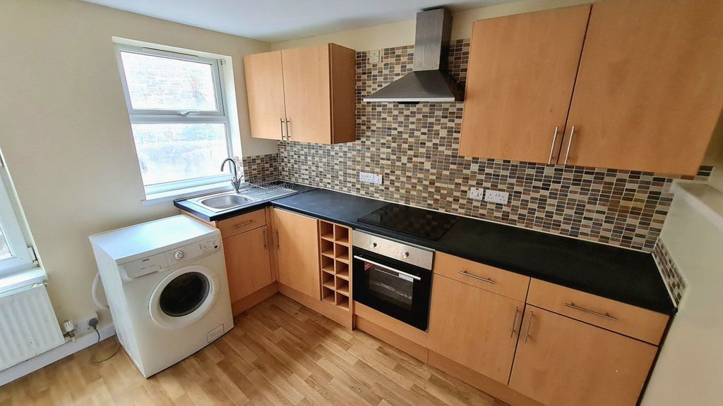 2 bed maisonette to rentEastgate, Aberystwyth SY23