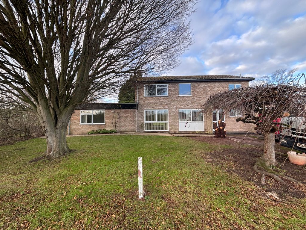 3 bed detached house to rentCabbage Moor, Gt Shelford, Cambridge CB22