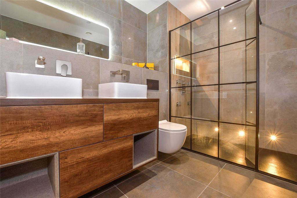 Additional image 9 of 3 bed flat for saleThe Carriage House, 88 Grosvenor Road, Tunbridge Wells, Kent TN1