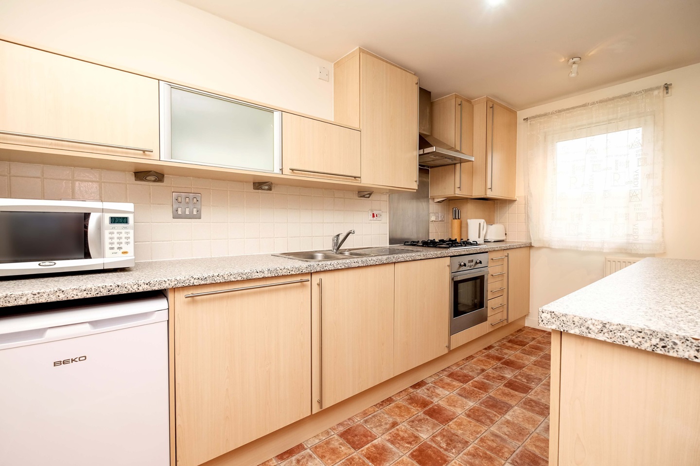 2 Bed Flat, Chesser Crescent, EH14, N1 7GU photo 5