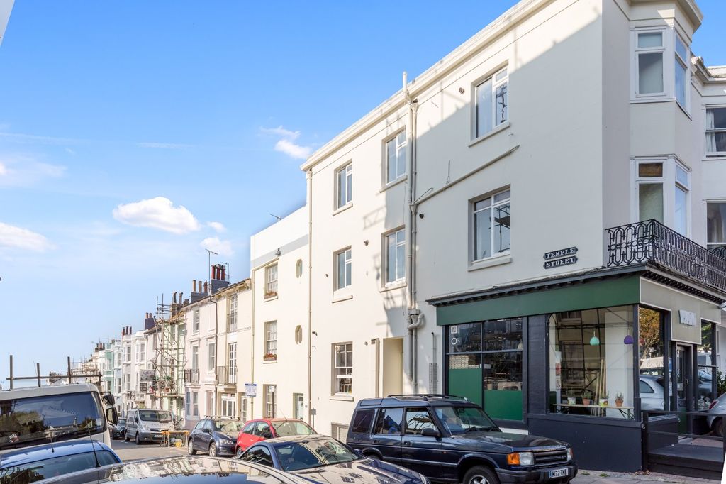 5 bed shared accommodation to rentMontpelier Place, Brighton BN1