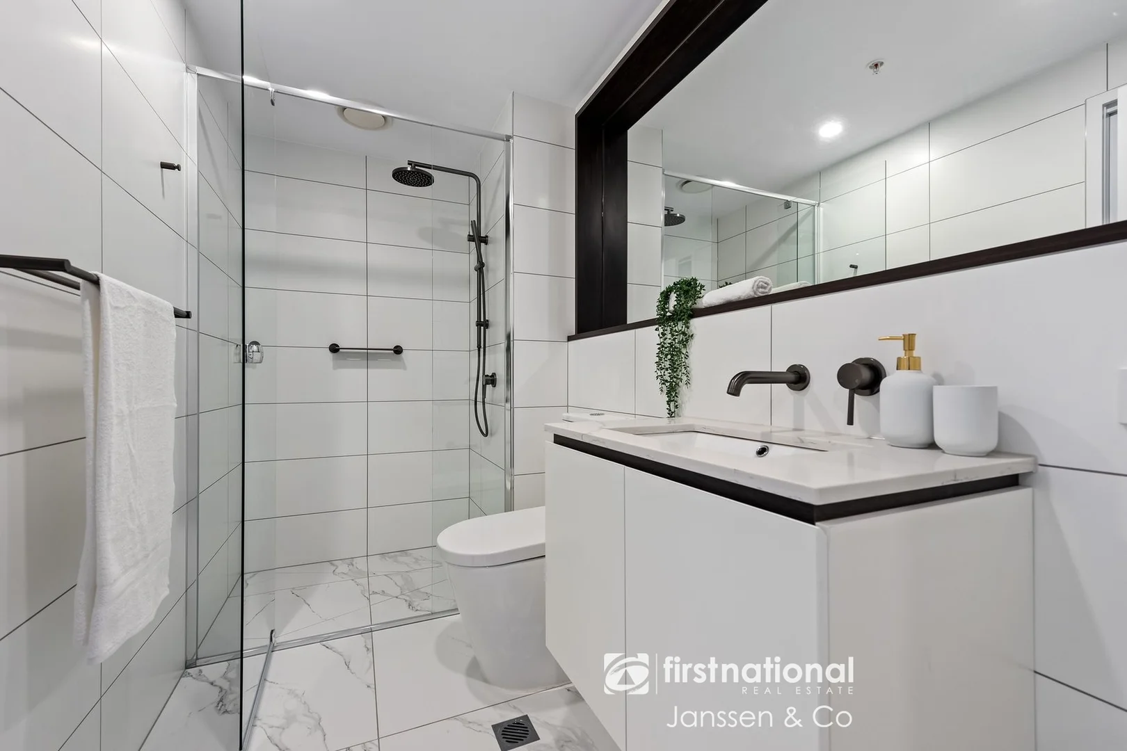 Additional image 16 of 1709/826-834 Whitehorse Road, Box Hill VIC 3128