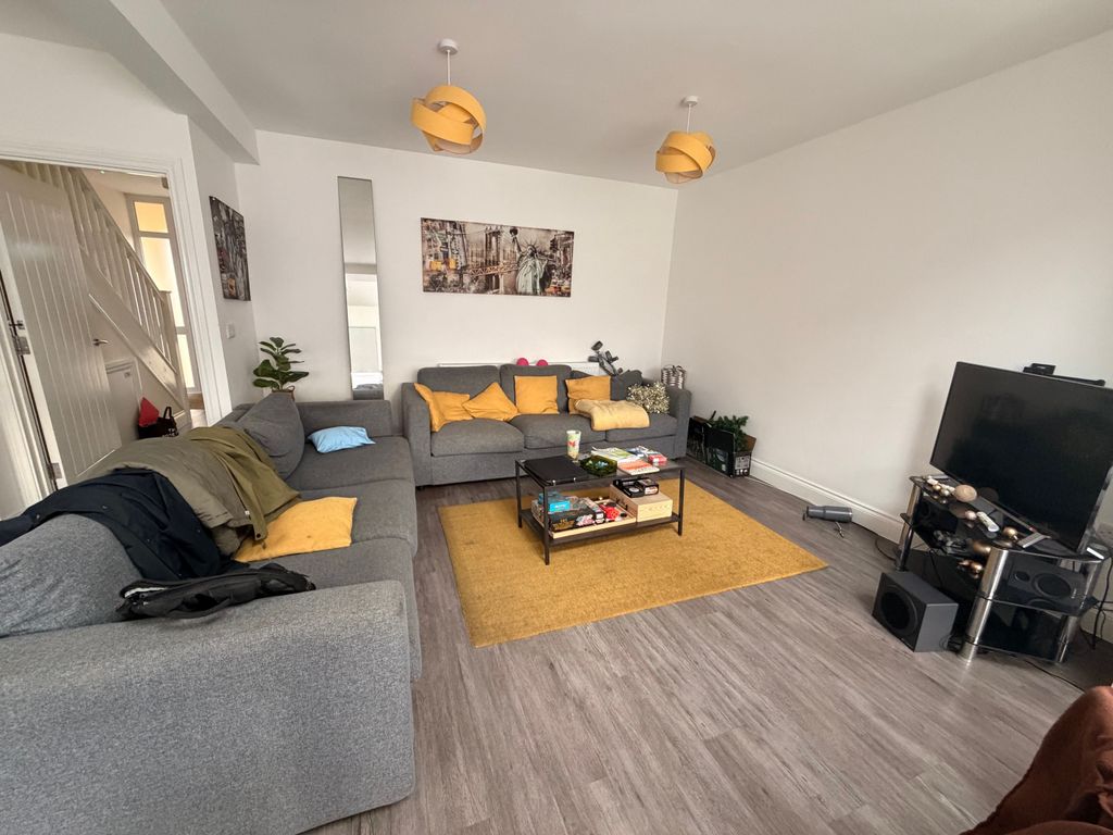 Additional image 3 of Room to rentFrome Valley Road, Bristol BS16