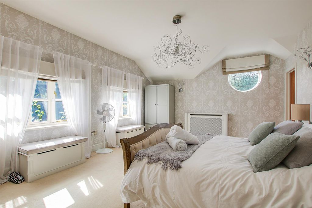 Additional image 17 of 5 bed country house to rentHarbridge Court, Somerley BH24