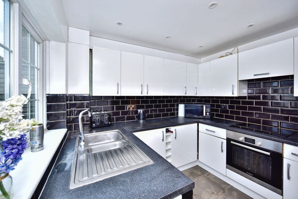 Additional image 10 of 3 bed semi-detached house for saleCherry Orchard, Ditton, Aylesford ME20
