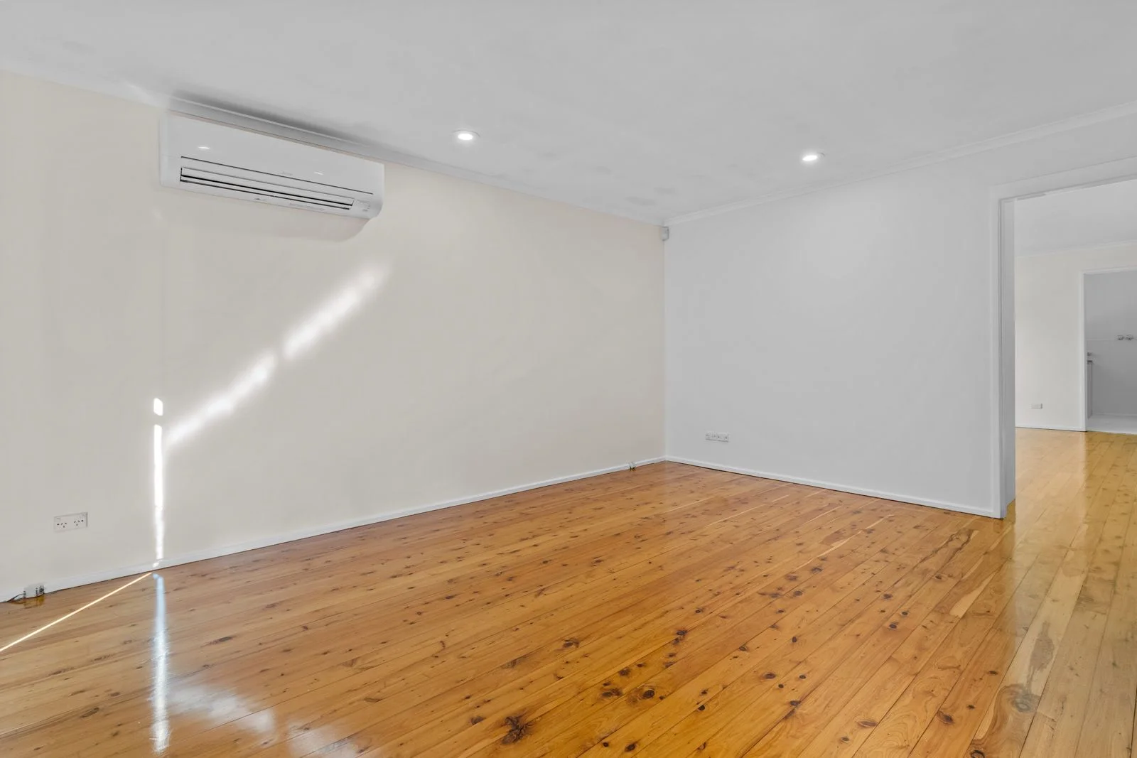Additional image 3 of 17 Hopping Road, Ingleburn NSW 2565