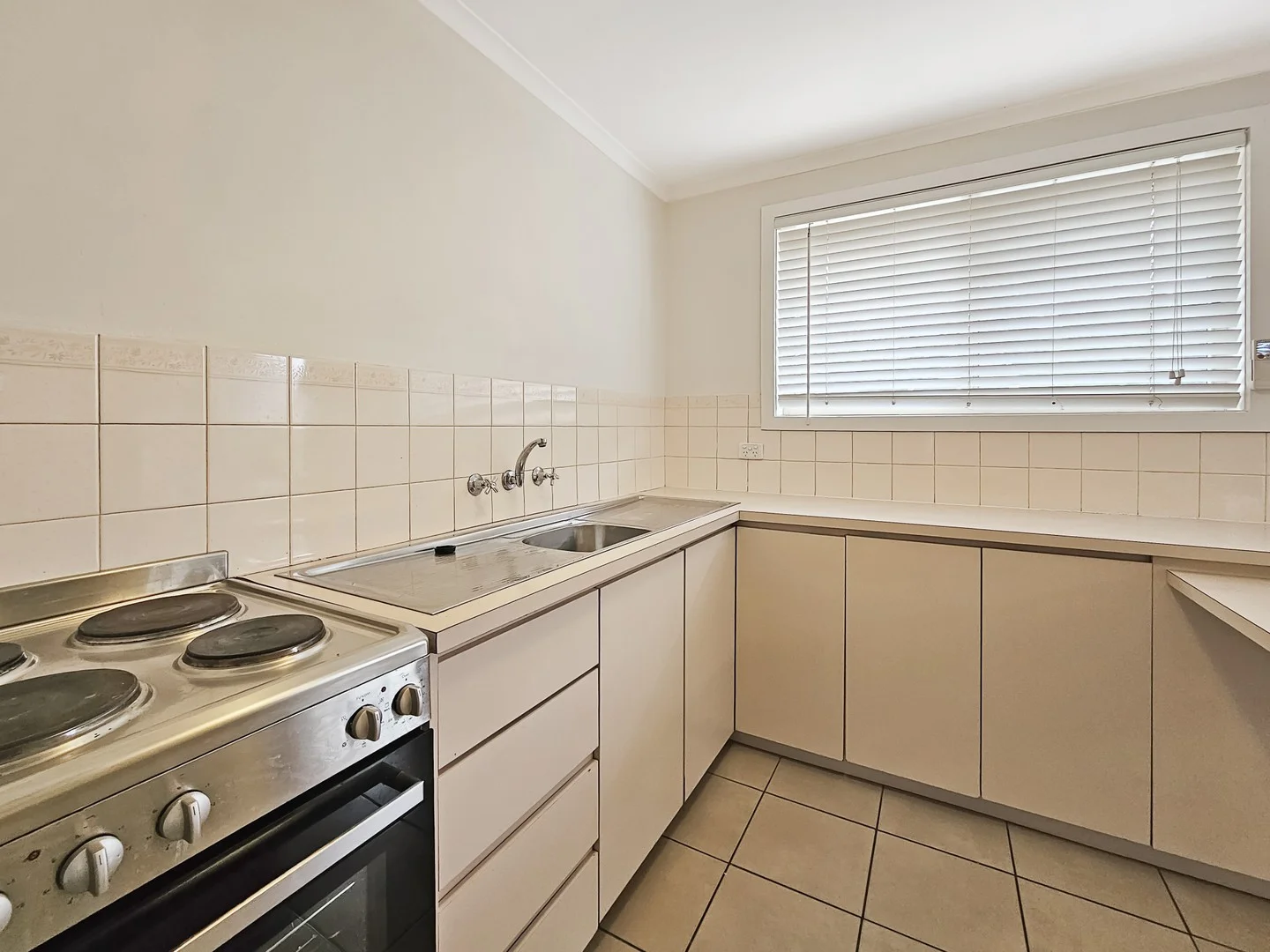 Additional image 4 of 3/3-5 Woolvet Avenue, Belmont VIC 3216
