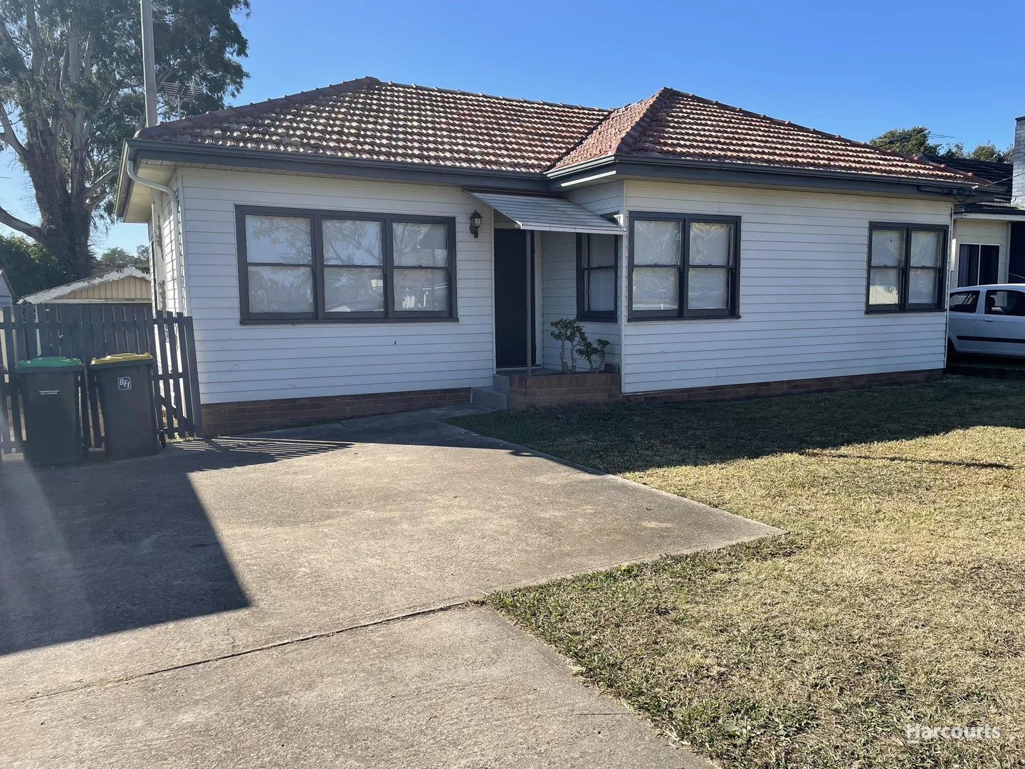40 Bradbury Avenue, Campbelltown NSW 2560