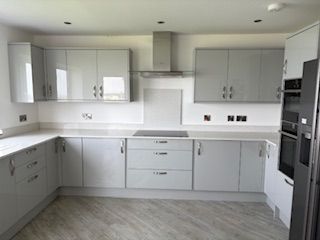 Additional image 4 of 3 bed flat to rentSt. Davids Road, Holyhead LL65