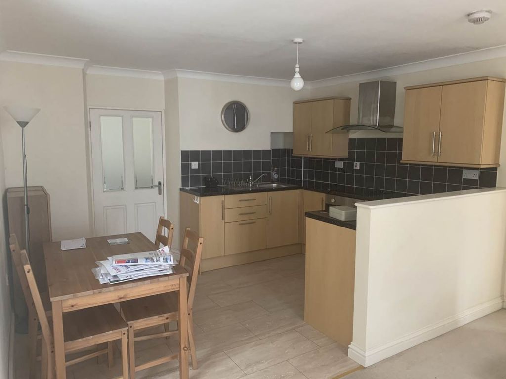 2 bed flat to rentLlandysul, Carmarthenshire SA44