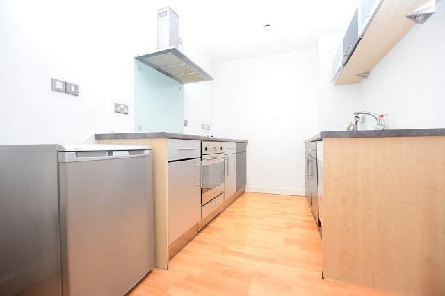 1 Bed Flat, Cavendish St, S3, N1 7GU photo 3