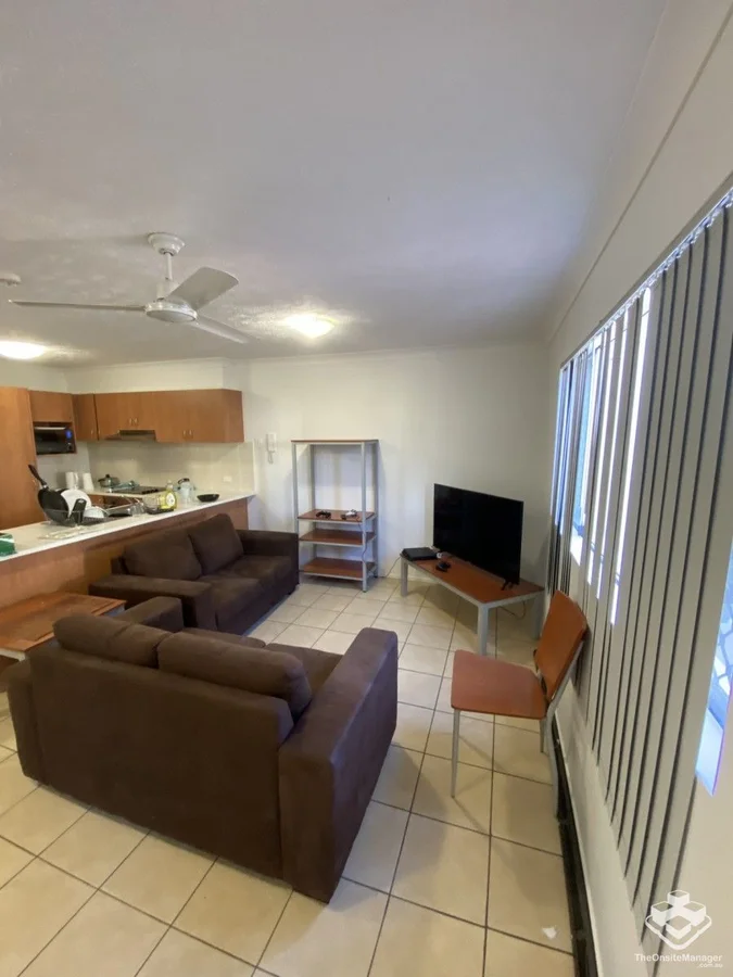 Additional image 9 of ID:21152773/129-131 Currumburra Road, Ashmore QLD 4214
