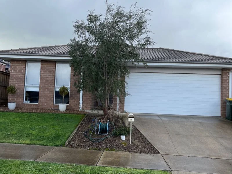 10 Thaine Way, Doreen VIC 3754
