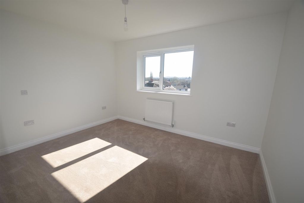 Additional image 11 of 4 bed detached house to rentChetwynd Road, Newport TF10