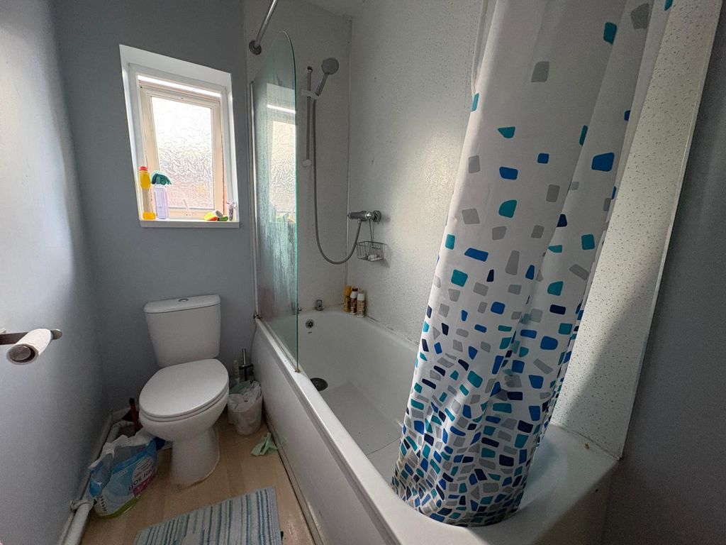 Additional image 11 of 6 bed semi-detached house to rentMilton Road, Southampton SO15