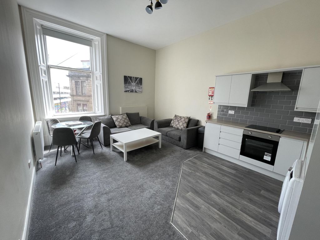 4 bed flat to rent10 Victoria Road, Dundee DD1