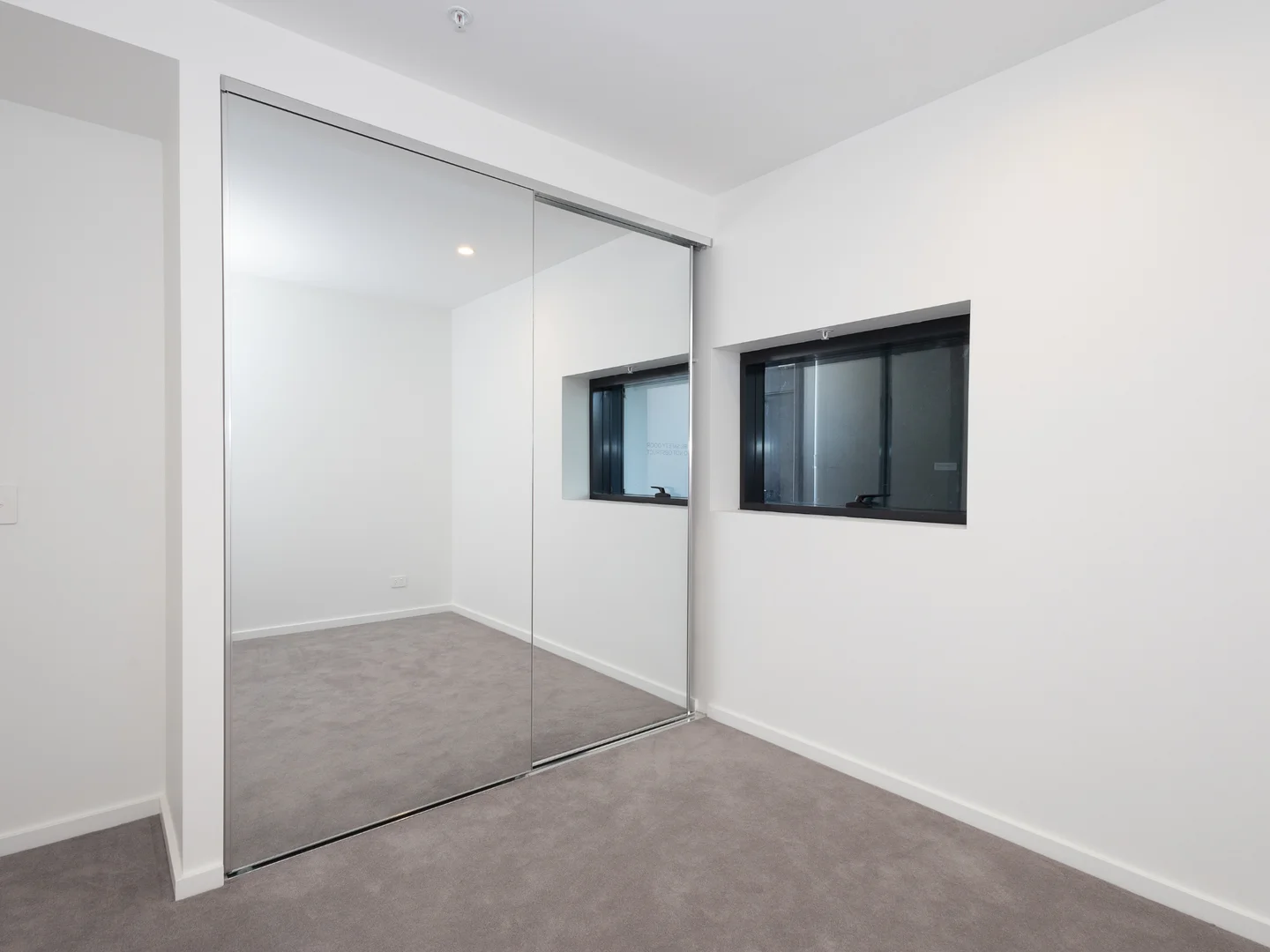 Additional image 5 of 708/180 Marine Parade, Labrador QLD 4215