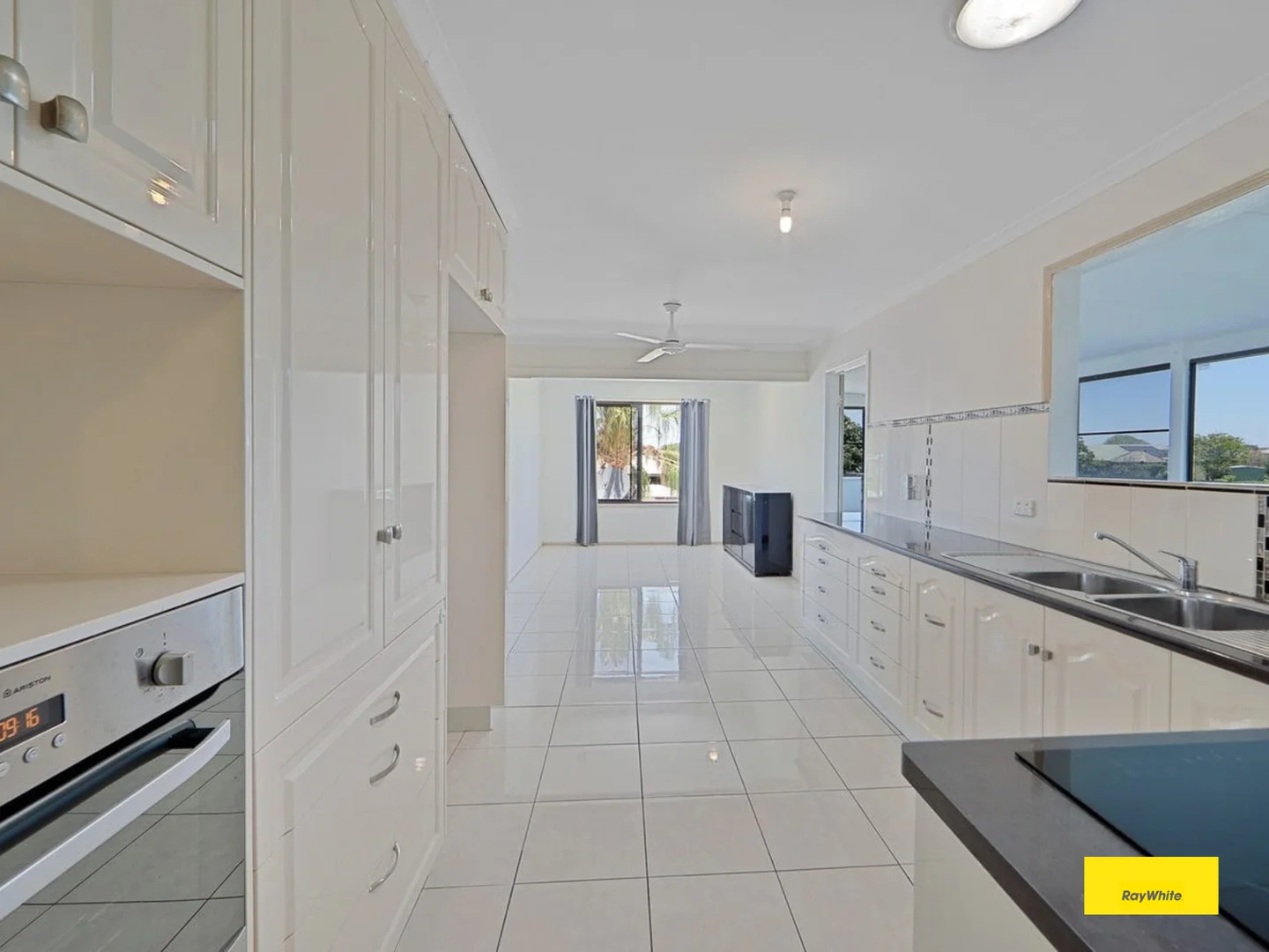 Additional image 6 of 2 Carbeen Street (UPSTAIRS ONLY), Innes Park QLD 4670