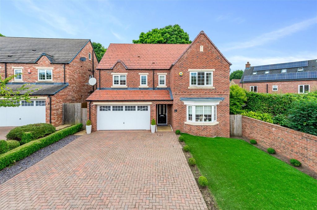6 bed detached house to rentAspen Drive, Scarcroft, Leeds LS14