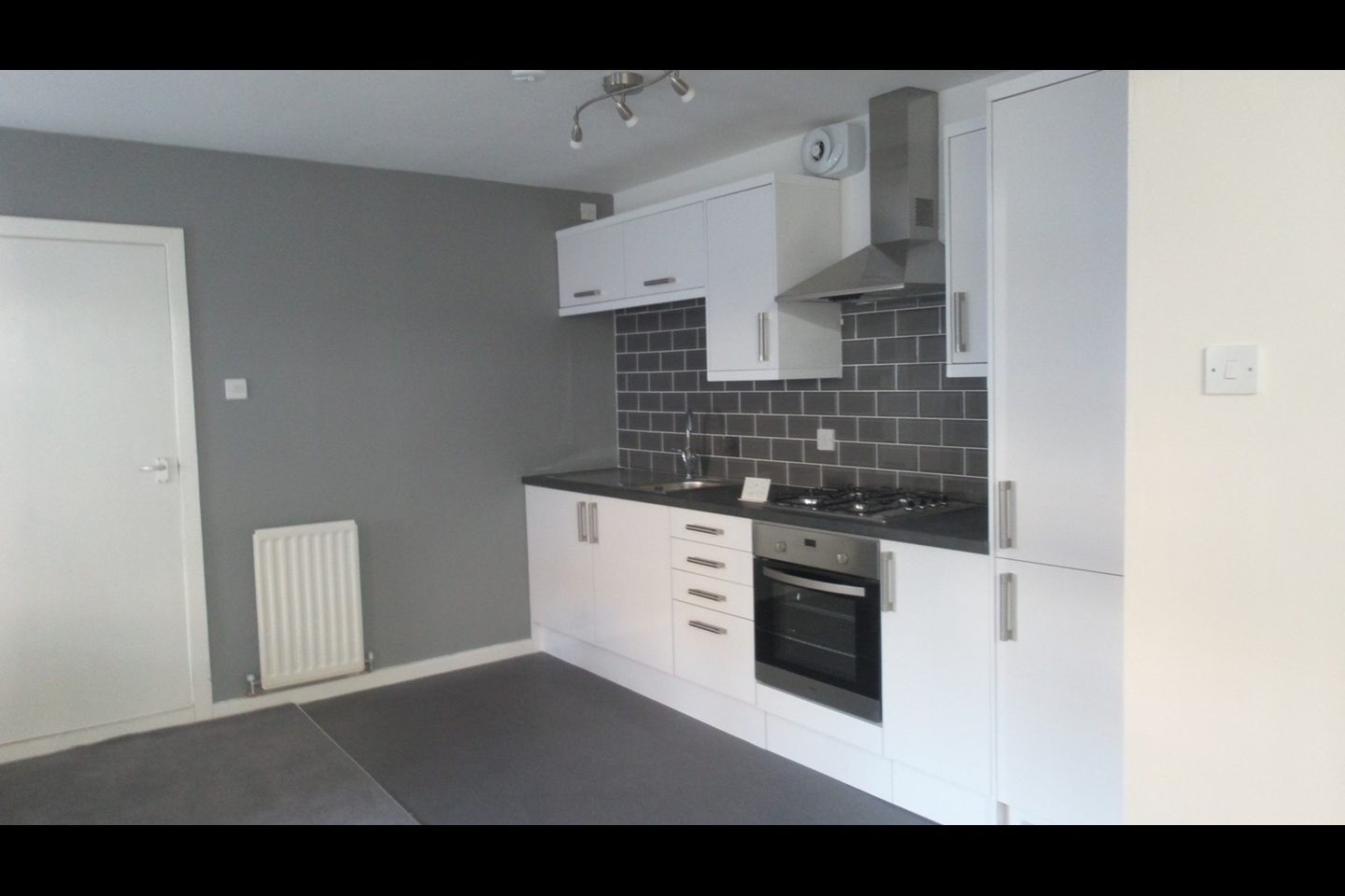 1 Bed Flat, Headingley, LS6, N1 7GU photo 3