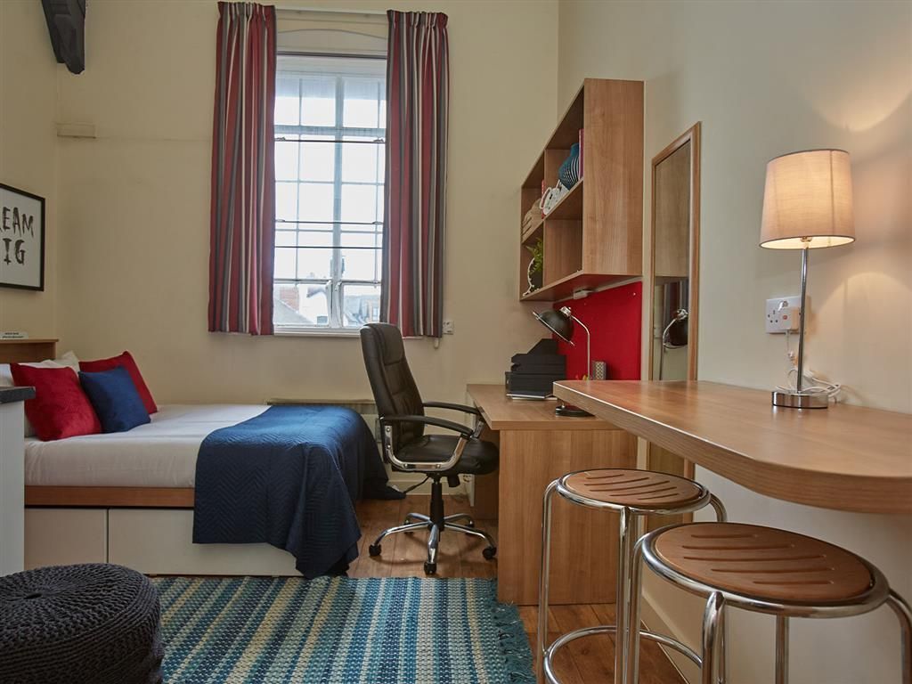 Additional image 15 of Studio to rentVictoria Road, Chester CH2