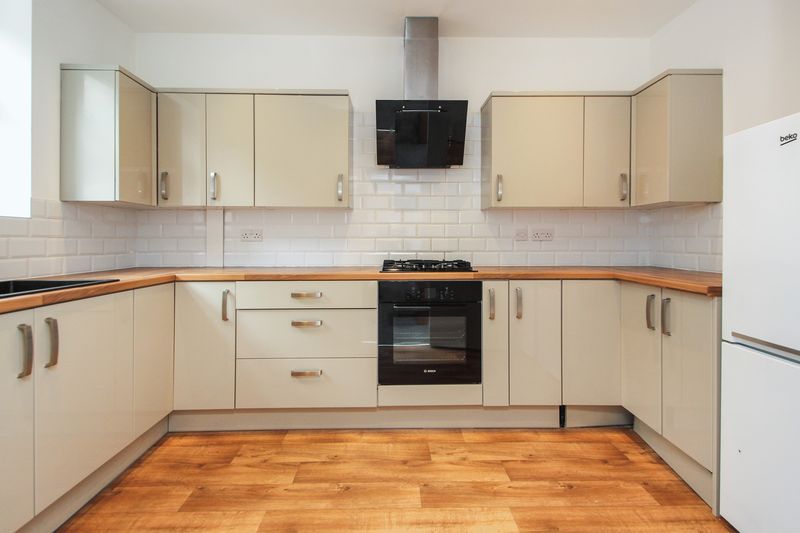6 bed semi-detached house to rentStudent House, Winton BH9
