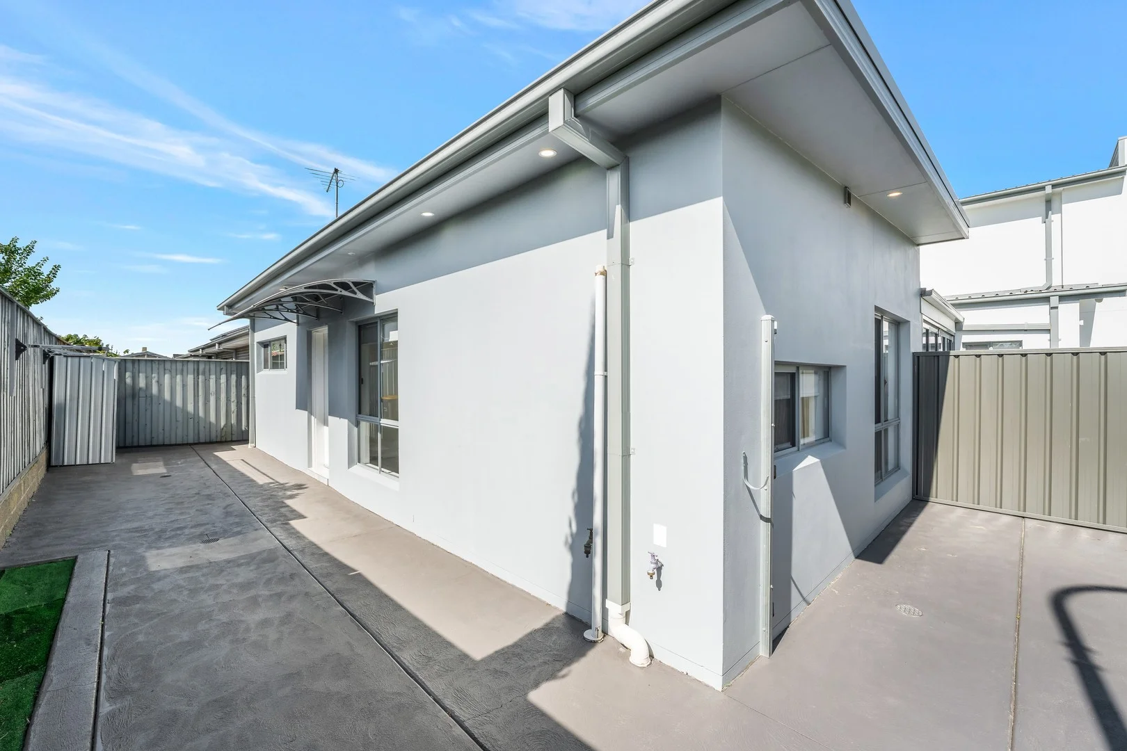 21A Landholder Road, Carnes Hill NSW 2171
