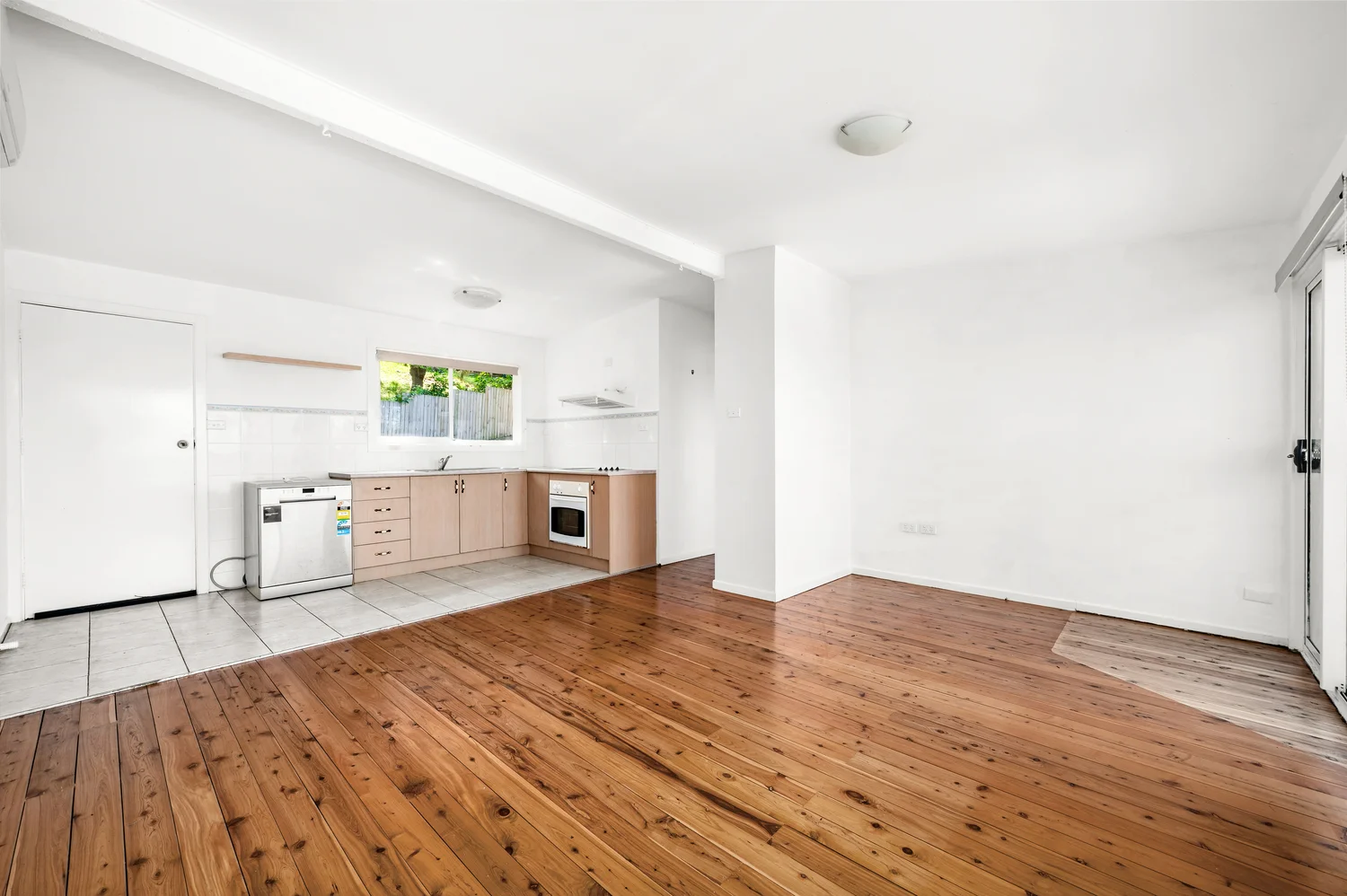 Additional image 4 of 1/77 Beach Road, Wangi Wangi NSW 2267