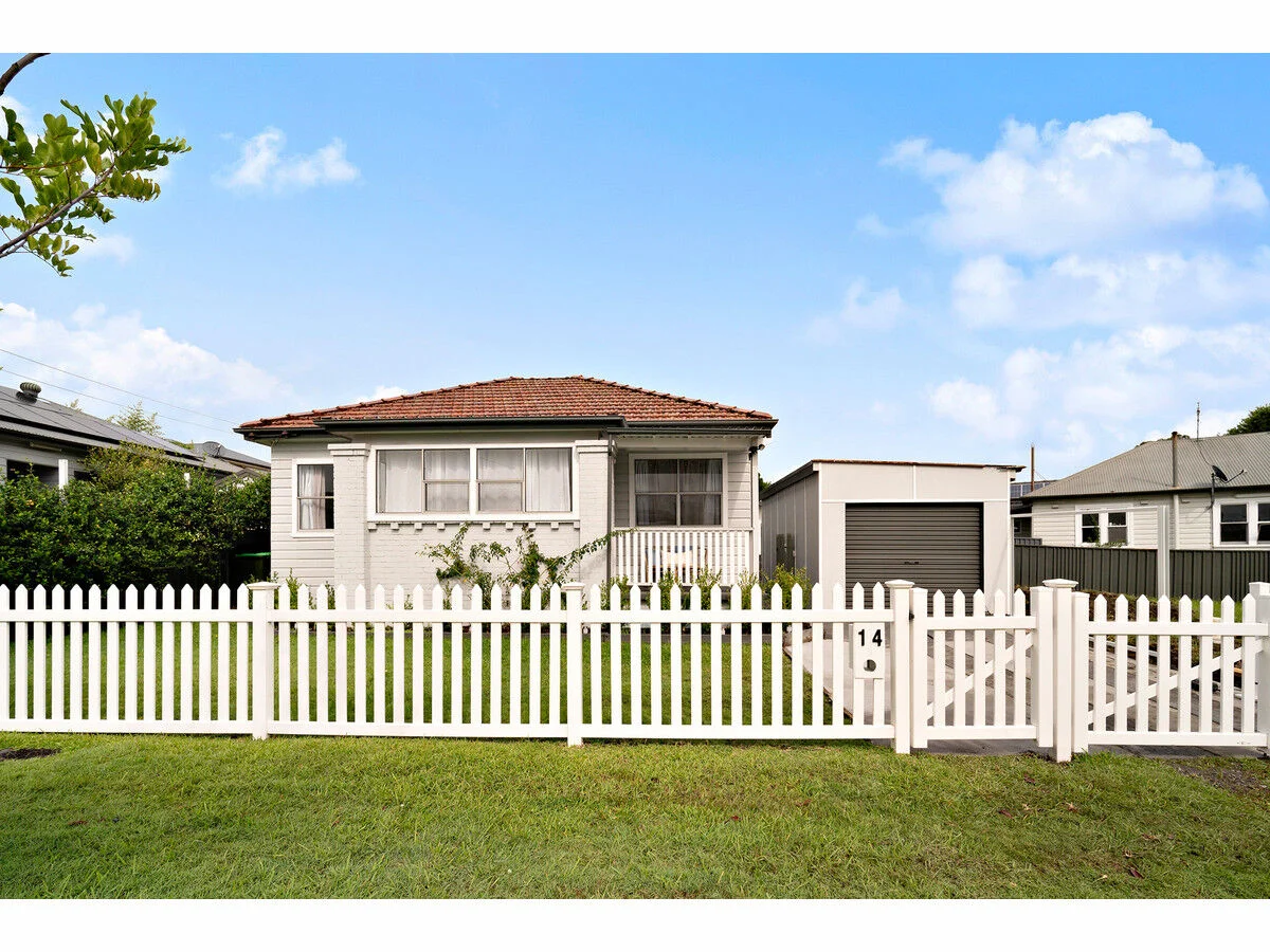 14 The Crescent, Wallsend NSW 2287 photo 2