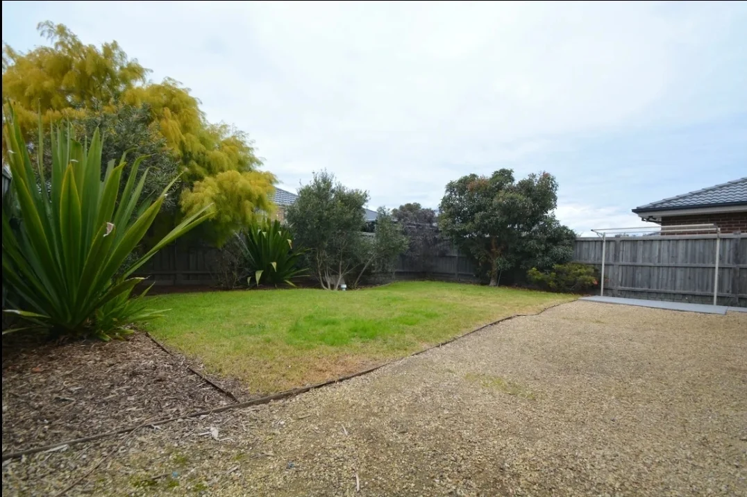 8 Fortitude Avenue, Beveridge VIC 3753 photo 5