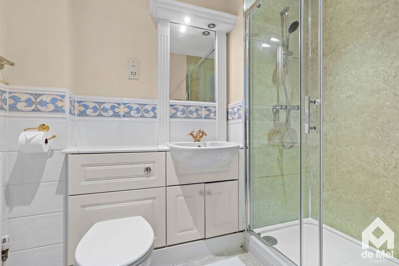 Additional image 9 of 3 bed flat for saleThe Broad Walk, Imperial Square, Cheltenham, Gloucestershire GL50