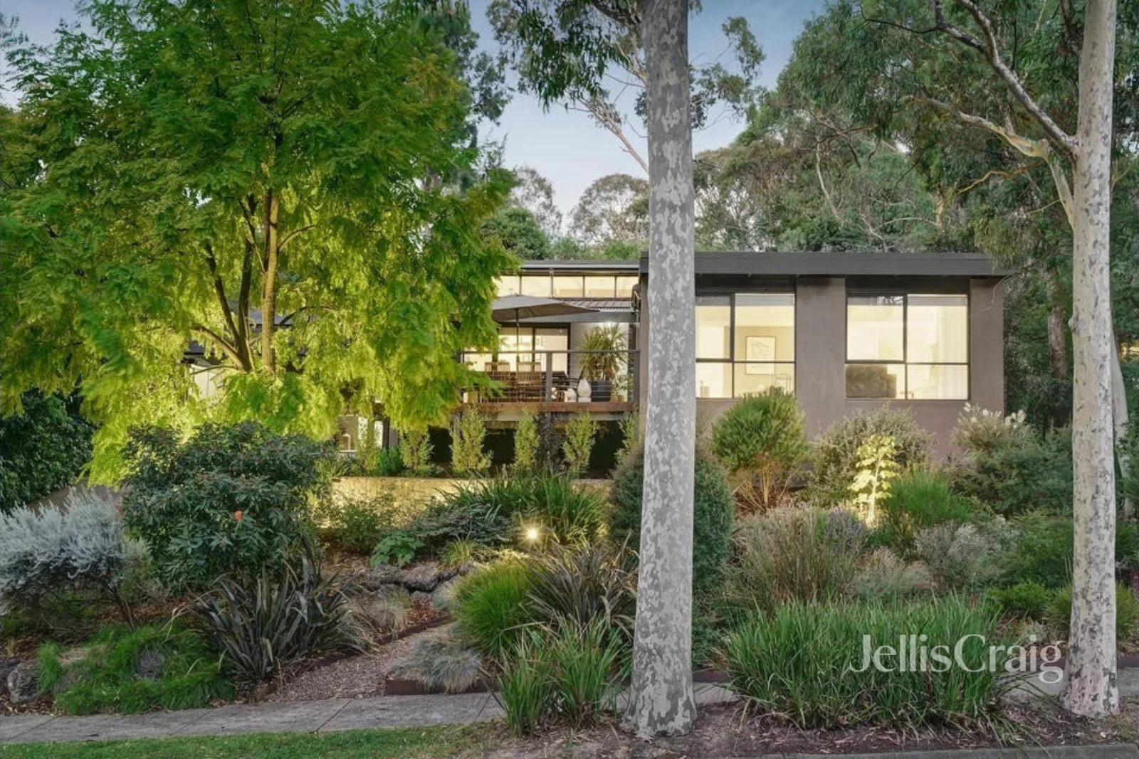 6 Hartland Way, Eltham VIC 3095