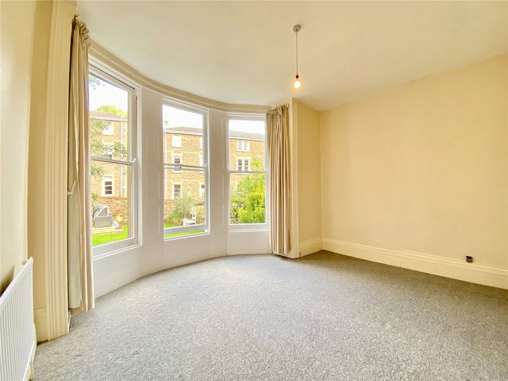 Additional image 3 of 1 bed flat to rentOsborne Road, Clifton, Bristol, Somerset BS8