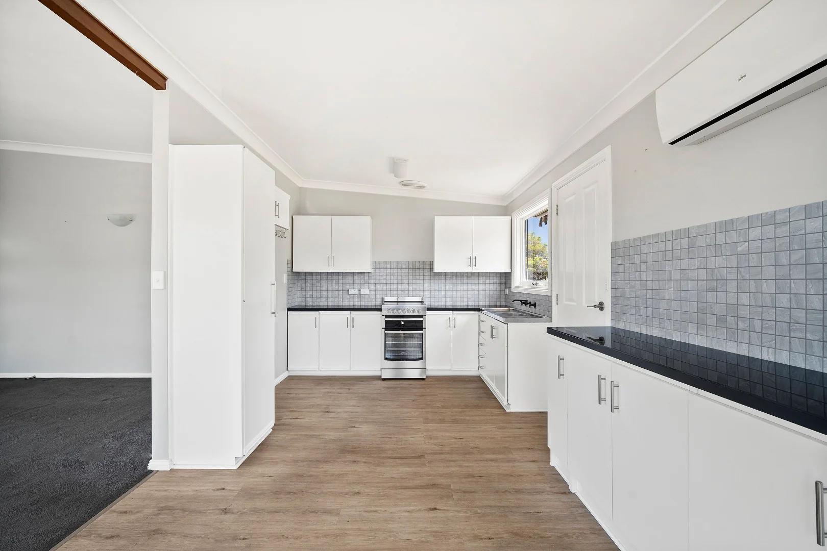 Additional image 2 of 19 Dumbarton Place, Engadine NSW 2233
