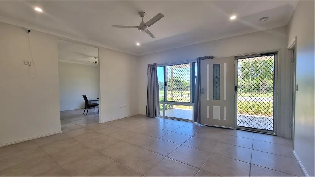43 PACIFIC BOULEVARD, Moore Park Beach QLD 4670 photo 5