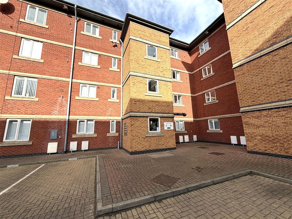2 bed flat to rentReef House, Harbour Walk, Hartlepool TS24