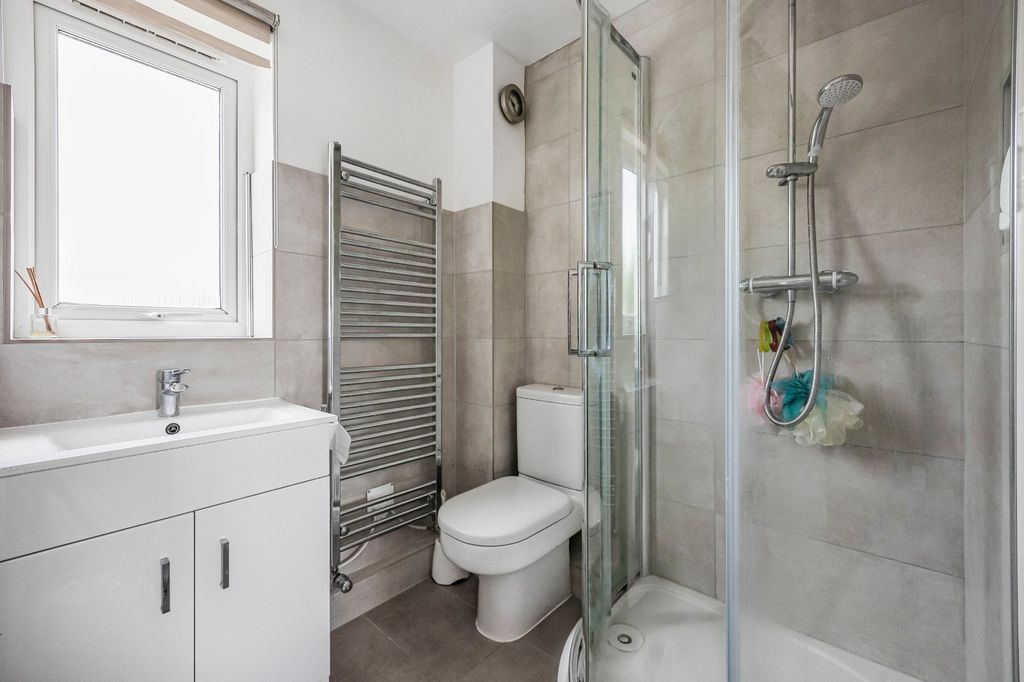 Additional image 13 of 4 bed end terrace house for saleGraces Field, Stroud, Gloucestershire GL5