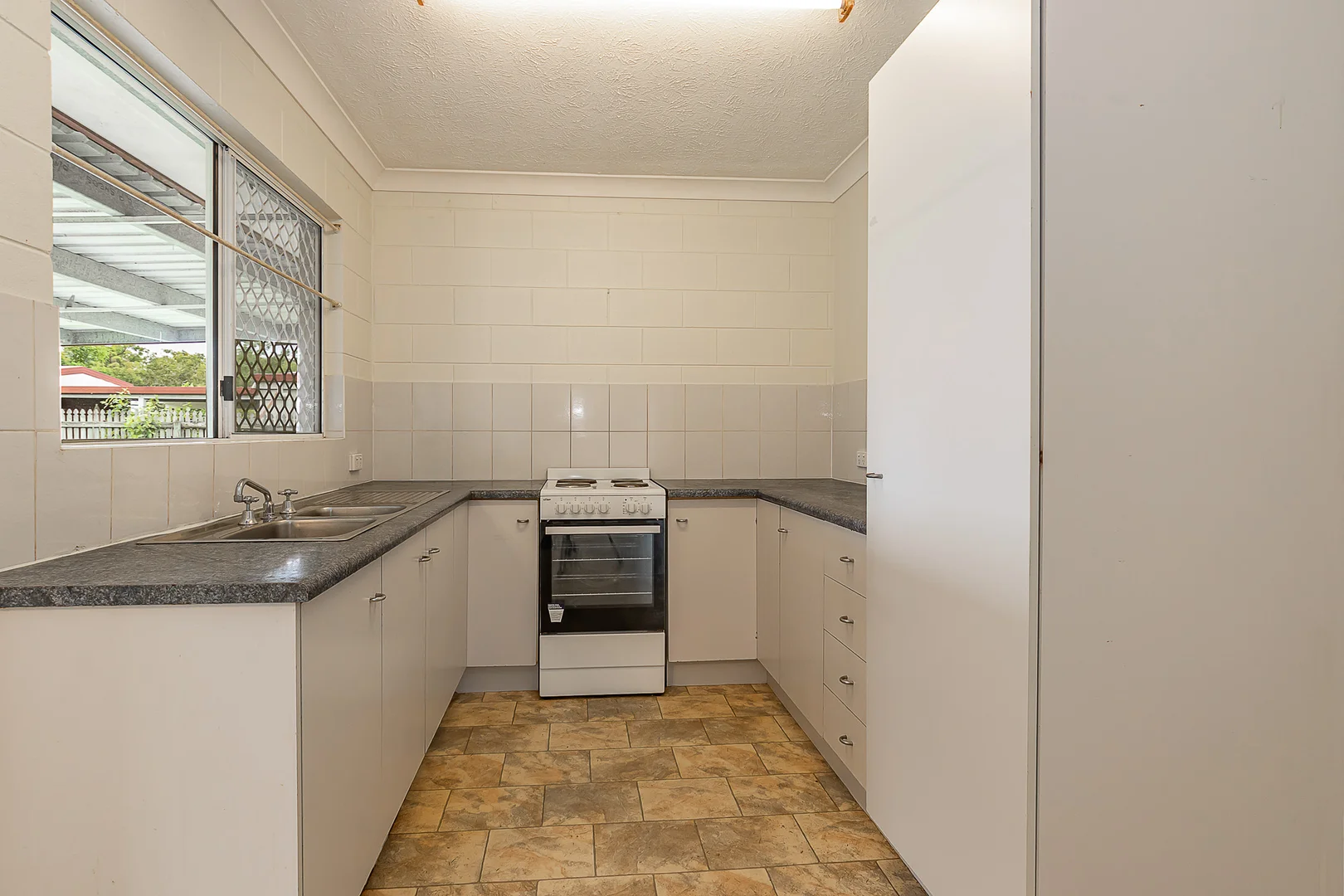 Additional image 2 of 3 Camplin Court, Burdell QLD 4818