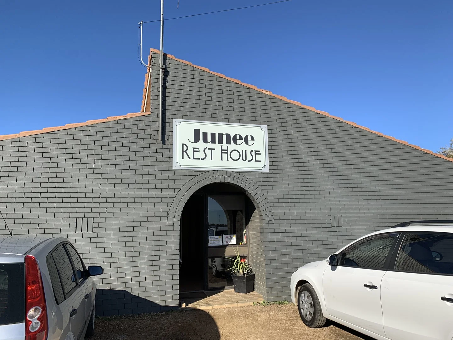 2 Crawley Street, Junee NSW 2663 photo 2