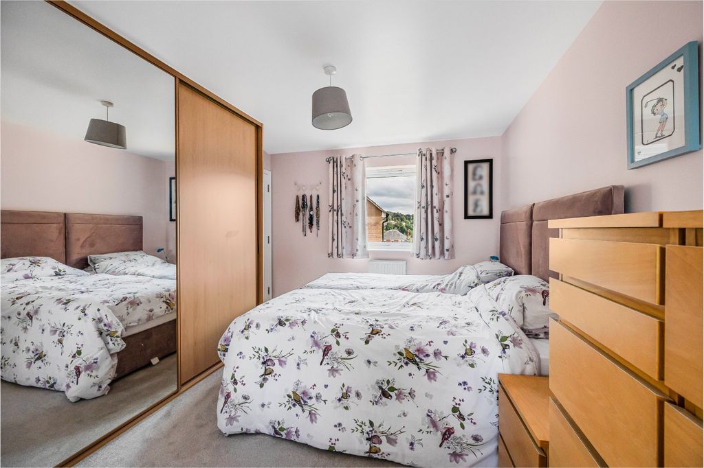 Additional image 12 of 4 bed end terrace house for saleGraces Field, Stroud, Gloucestershire GL5