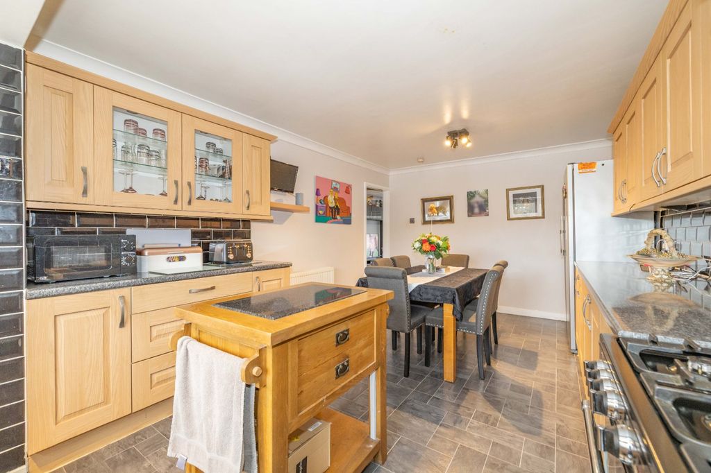 Additional image 6 of 3 bed maisonette for saleHoades Wood Road, Sturry, Canterbury, Kent CT2