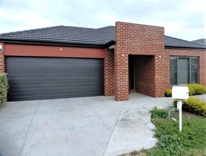 5 Cook Street, Caroline Springs VIC 3023