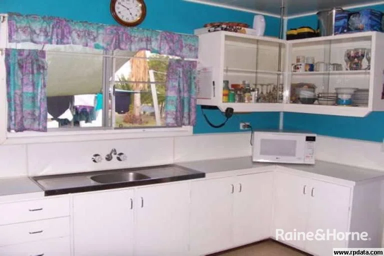 Additional image 2 of 97 Beardmore Crescent, Dysart QLD 4745