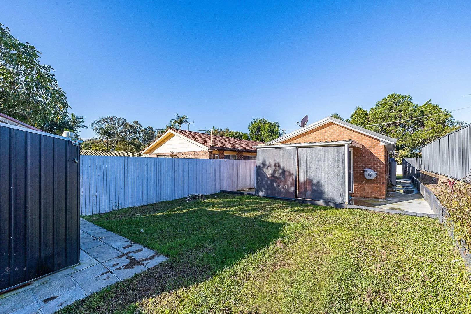6 Mark Street, Redland Bay QLD 4165