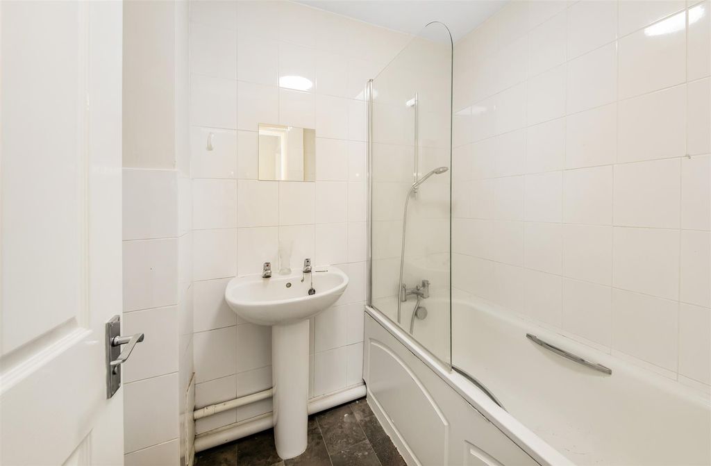 Additional image 9 of 2 bed flat to rentCheney Lane, Headington, Oxford OX3