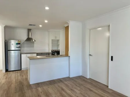 Additional image 3 of 1/96 Fifth Road, Armadale WA 6112