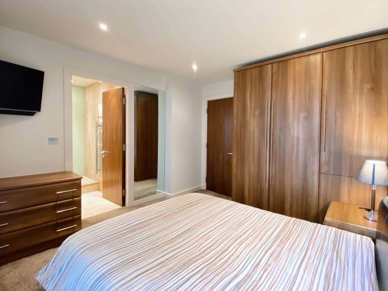 2 Bed Flat, Liverpool, L3, N1 7GU photo 4